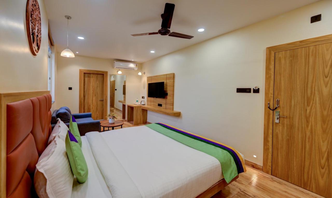 Treebo Aasma Downtown Hotel Bhubaneswar Buitenkant foto